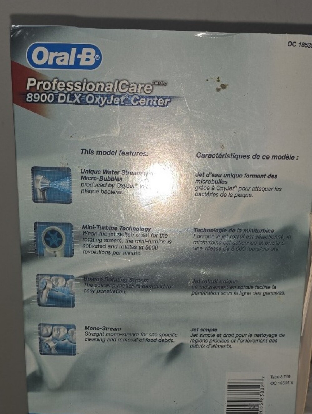 Oral-B ProfessionalCare 8900 DLX OxyJet Center - Blue - Picture 2 of 5